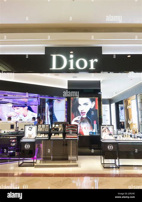 shop dior malaysia.